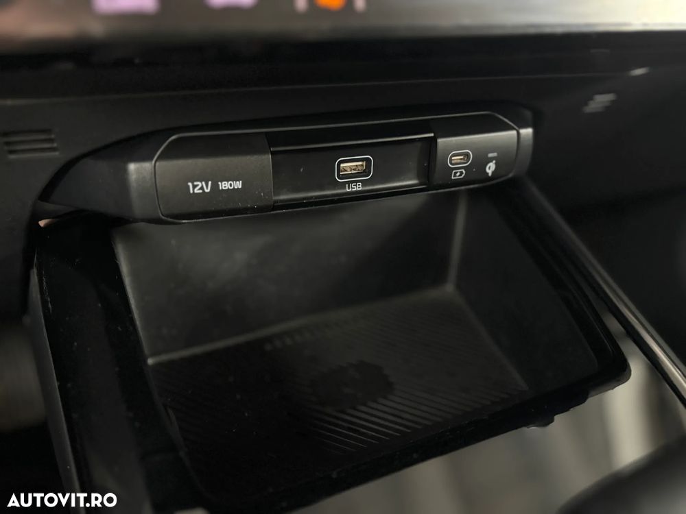 Kia Niro 1.6 GDI HEV 2WD OPF Aut. Spirit - 23