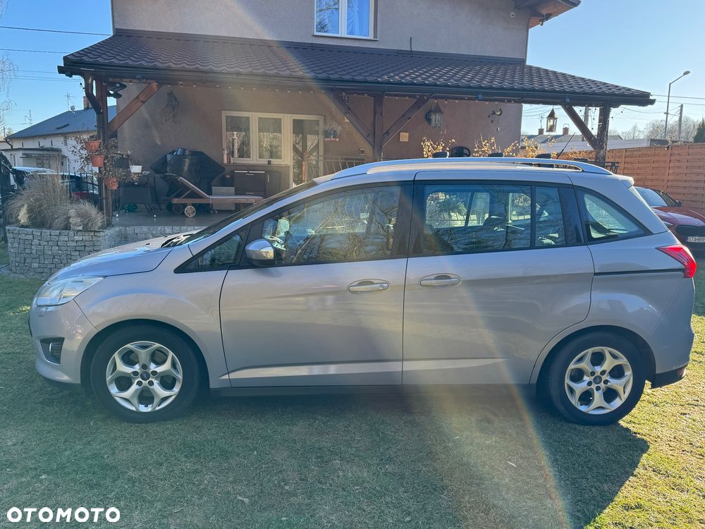 Ford Grand C-MAX - 4