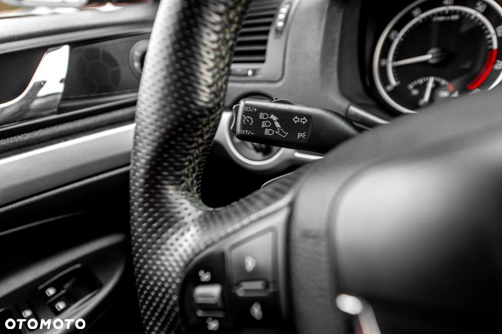 Skoda Octavia 2.0 TFSI RS DSG - 35