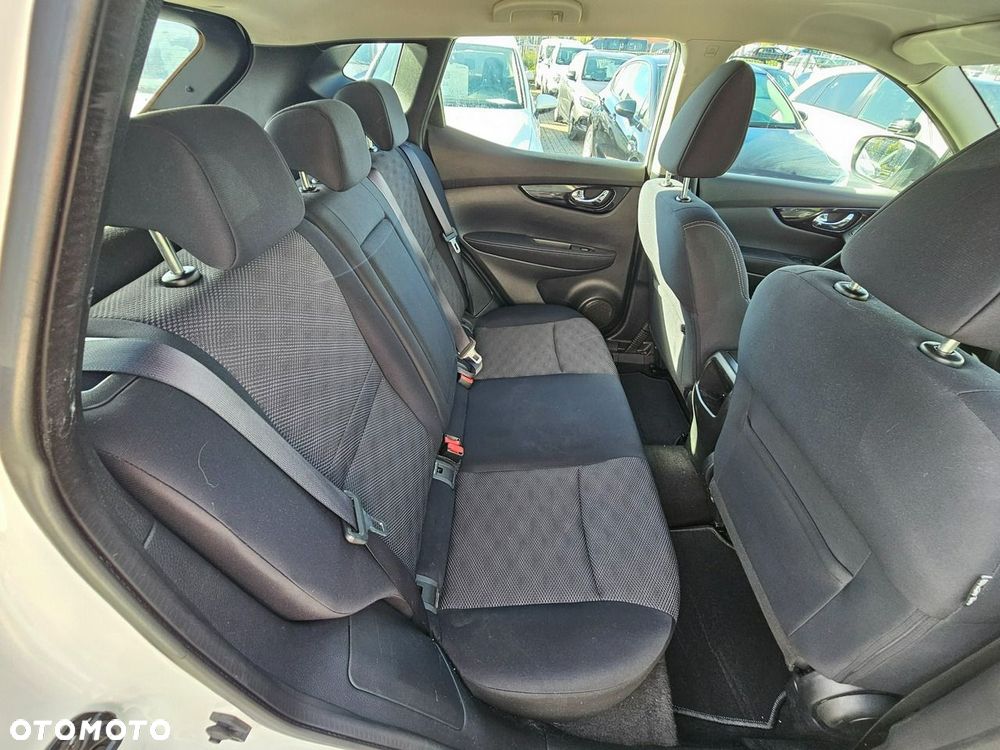 Nissan Qashqai 1.2 DIG-T N-Connecta - 36