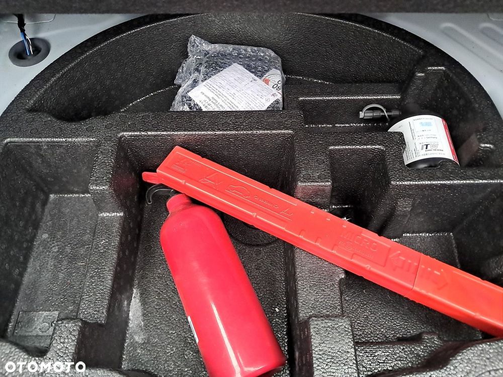 Toyota Yaris Cross Hybrid 1.5 Comfort - 25