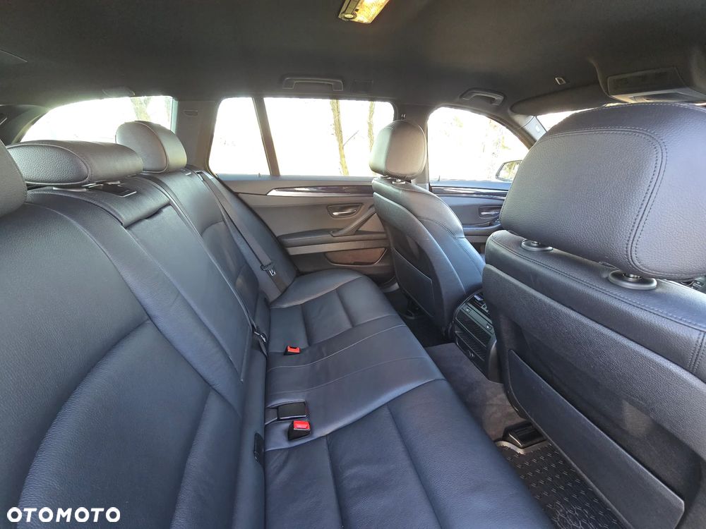 BMW Seria 5 535d xDrive Luxury Line - 15