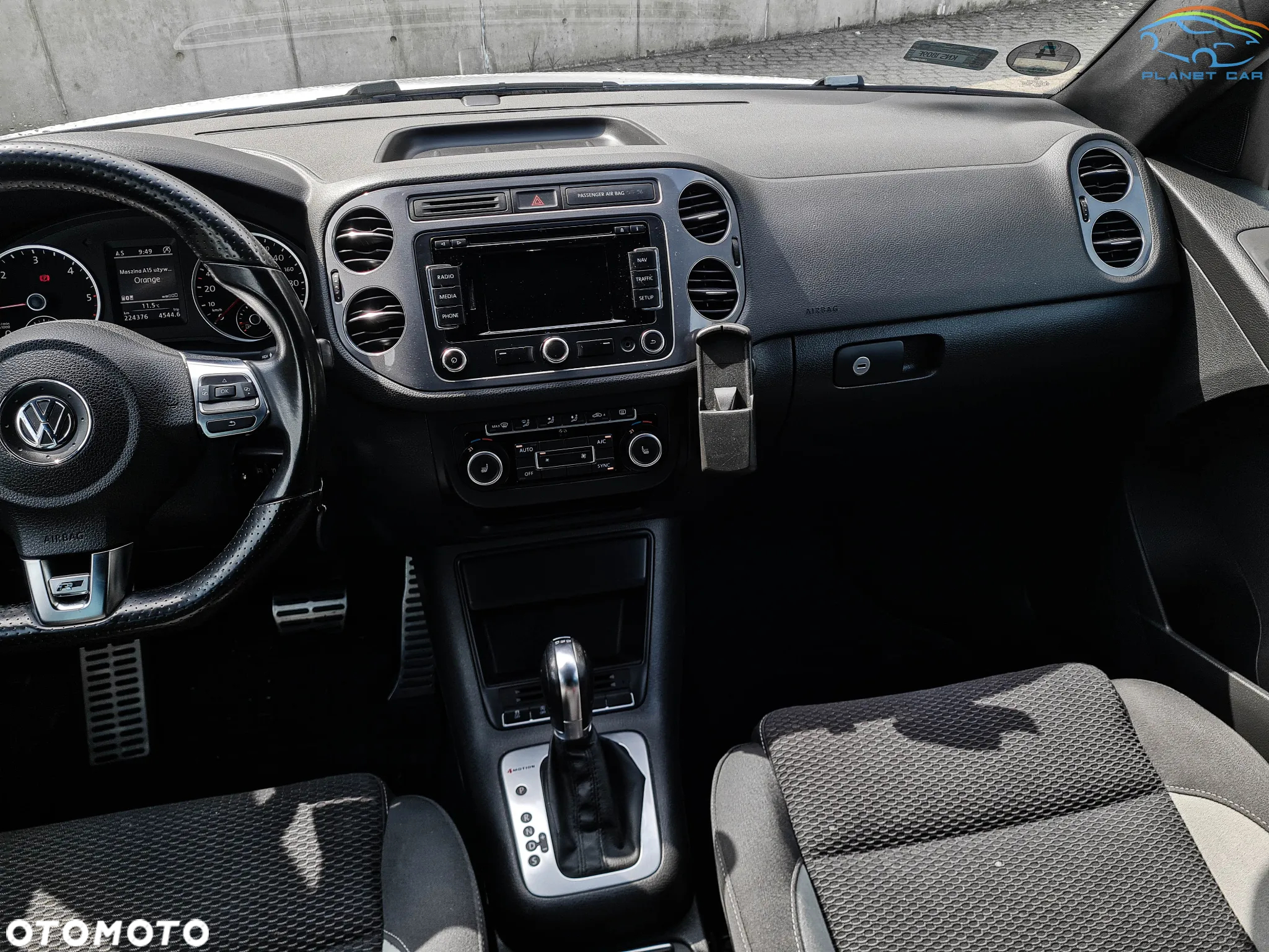 Volkswagen Tiguan 2.0 TDI 4Mot R-Style DSG - 25