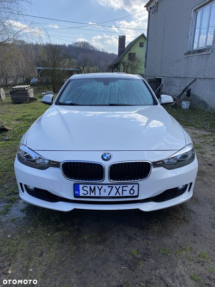 BMW Seria 3 328i - 2
