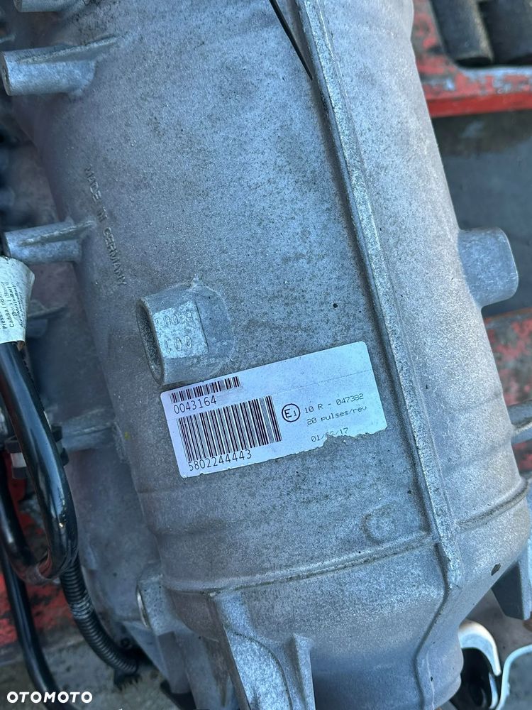 SKRZYNIA BIEGÓW AUTOMATYCZNA AUTOMAT 5802244443 IVECO DAILY - 6