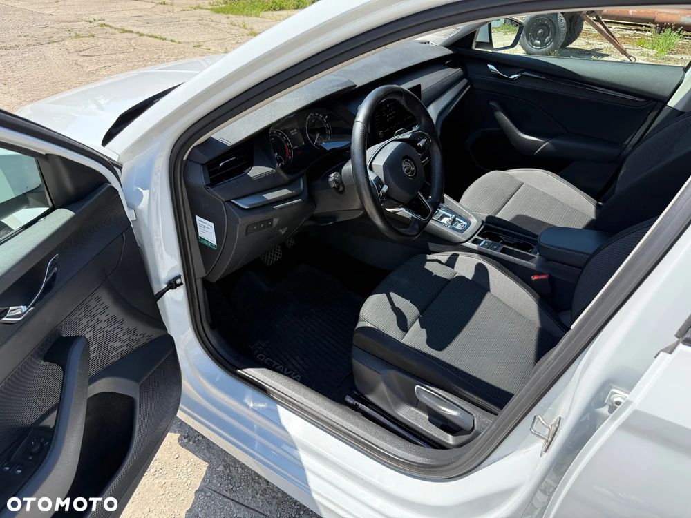 Skoda Octavia 2.0 TDI Ambition DSG - 7