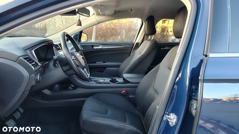 Ford Mondeo 2.0 EcoBlue Titanium - 23