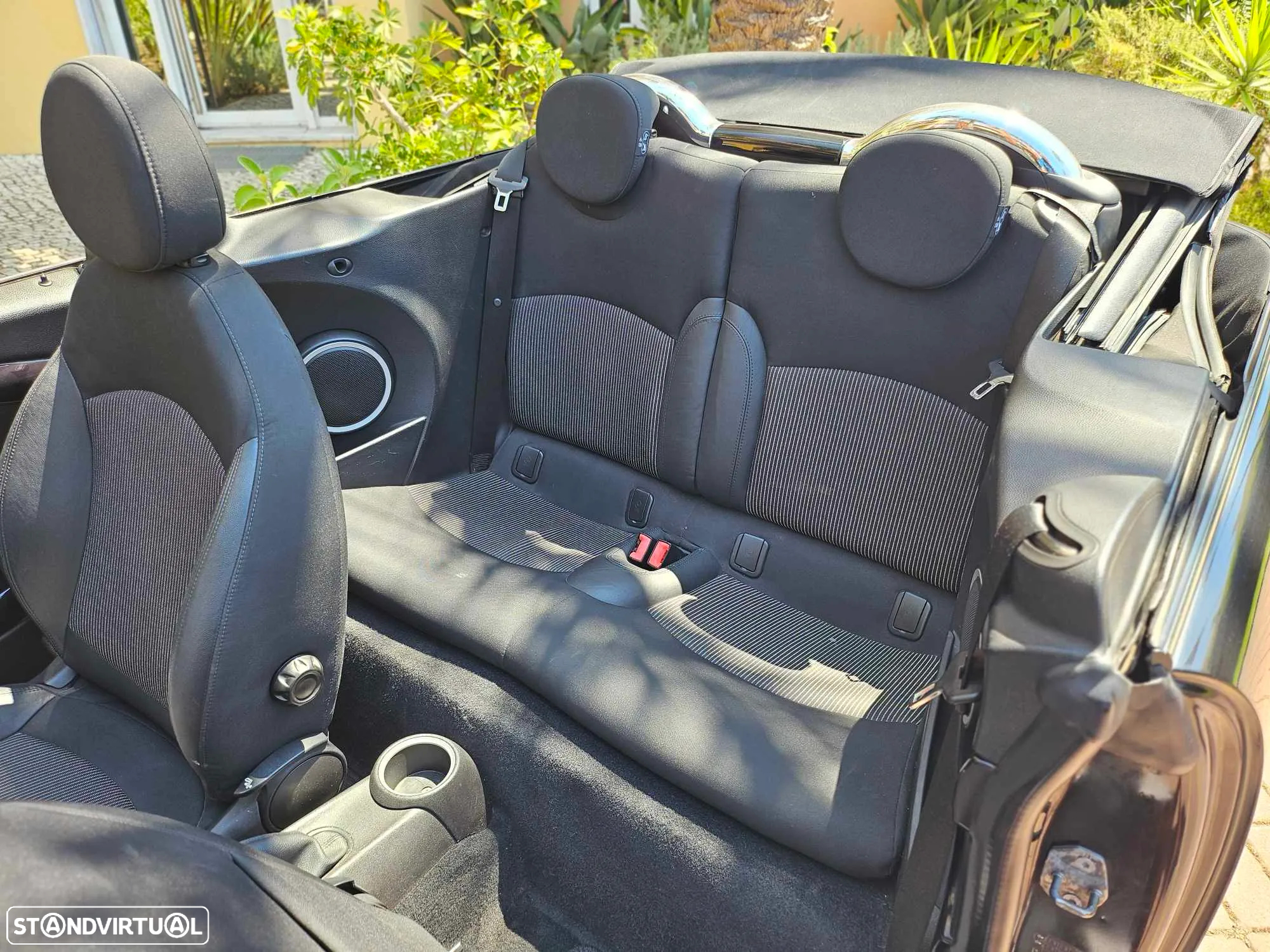 MINI Cabrio Cooper - 8