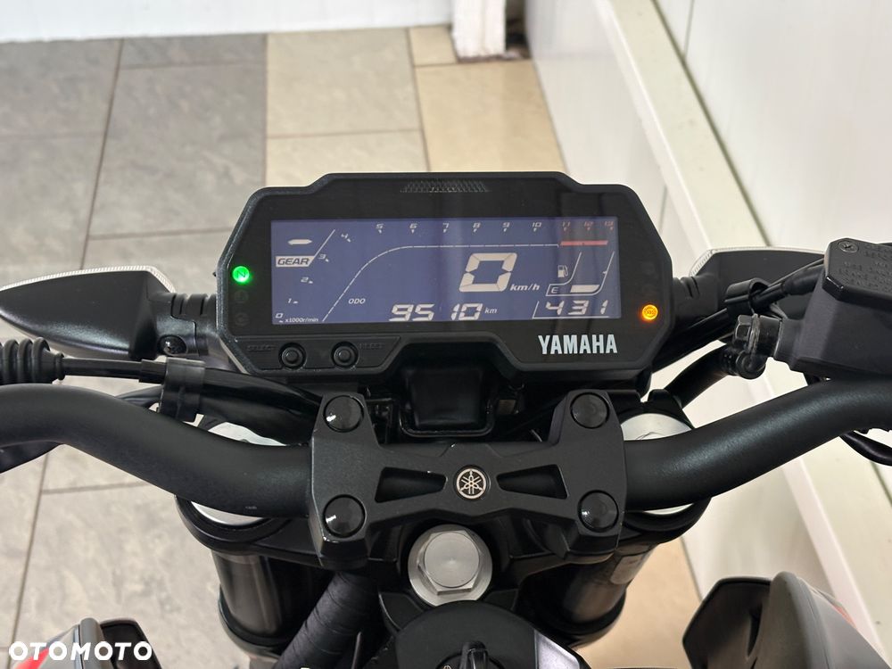 Yamaha MT - 11