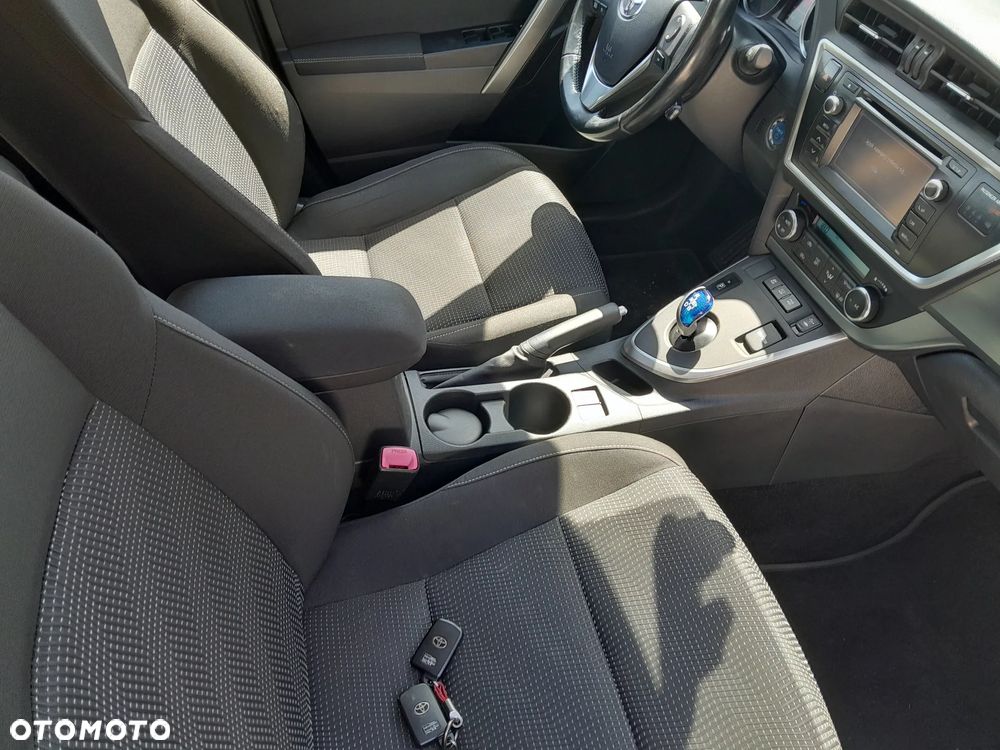 Toyota Auris - 12