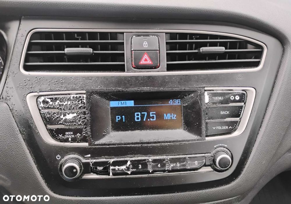 Hyundai i20 - 14