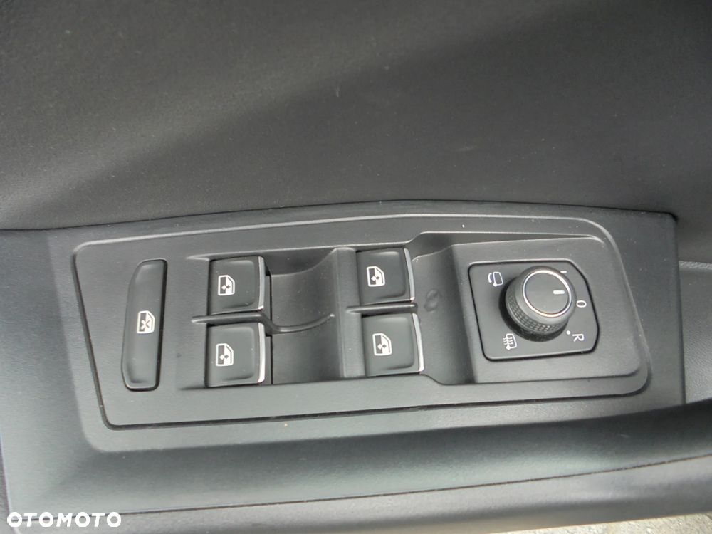 Volkswagen T-Roc 2.0 TDI SCR DSG Style - 9