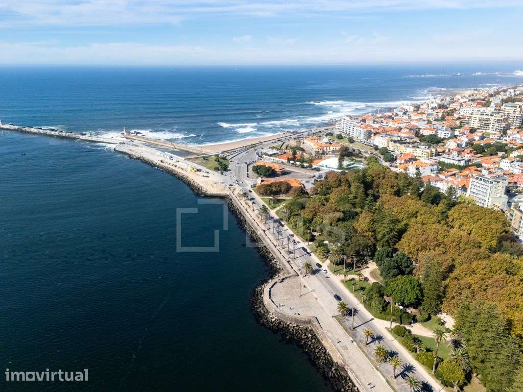 Terreno com Ruína e Projeto Aprovado na Foz Velha - Grande imagem: 2/21
