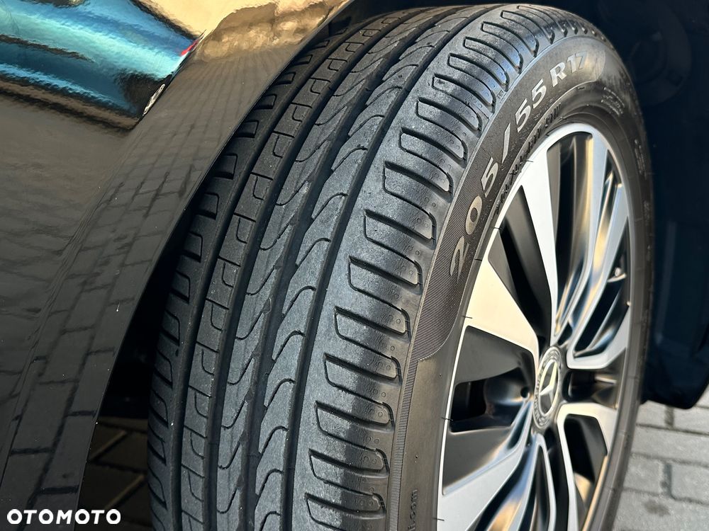 Mercedes-Benz Klasa B 180 7G-DCT Edition 2020 - 13