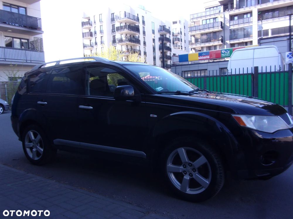 Mitsubishi Outlander - 18