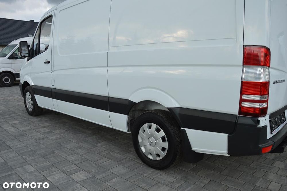 Mercedes-Benz Sprinter - 12