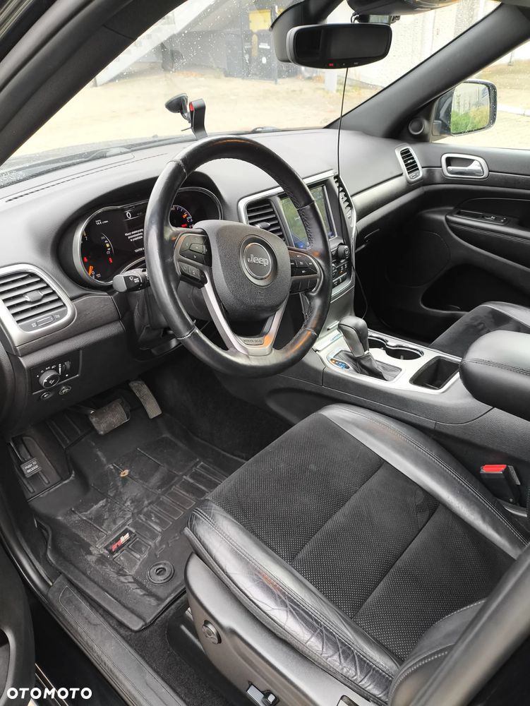 Jeep Grand Cherokee - 10