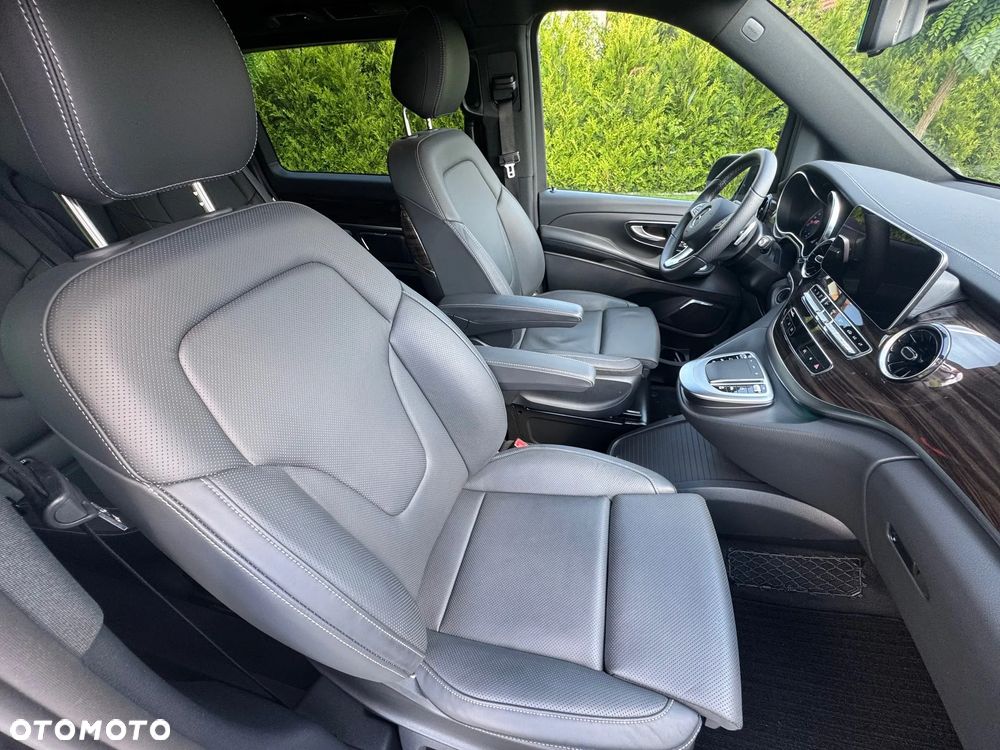Mercedes-Benz Klasa V 300 d 4-Matic 9G-Tronic Exclusive (d³ugi) - 11