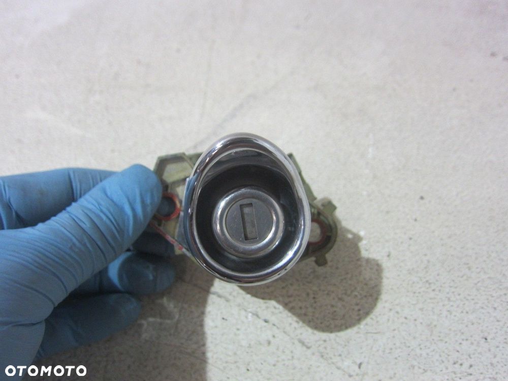 BMW Z3 E36 CABRIO ZAMEK WKŁADKA CHROM TYLNEJ KLAPY BAGAŻNIKA 51248269957 - 2