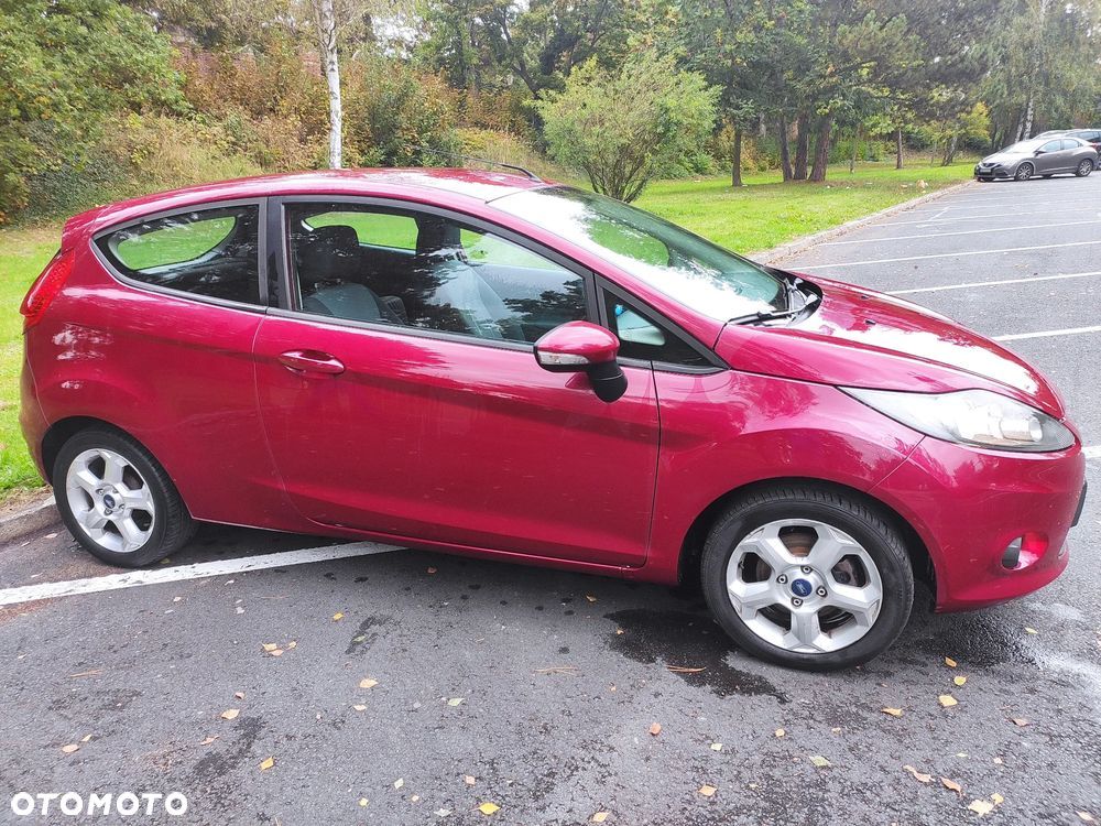Ford Fiesta - 10