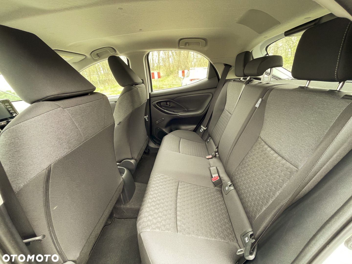Toyota Yaris 1.5 Comfort CVT - 10