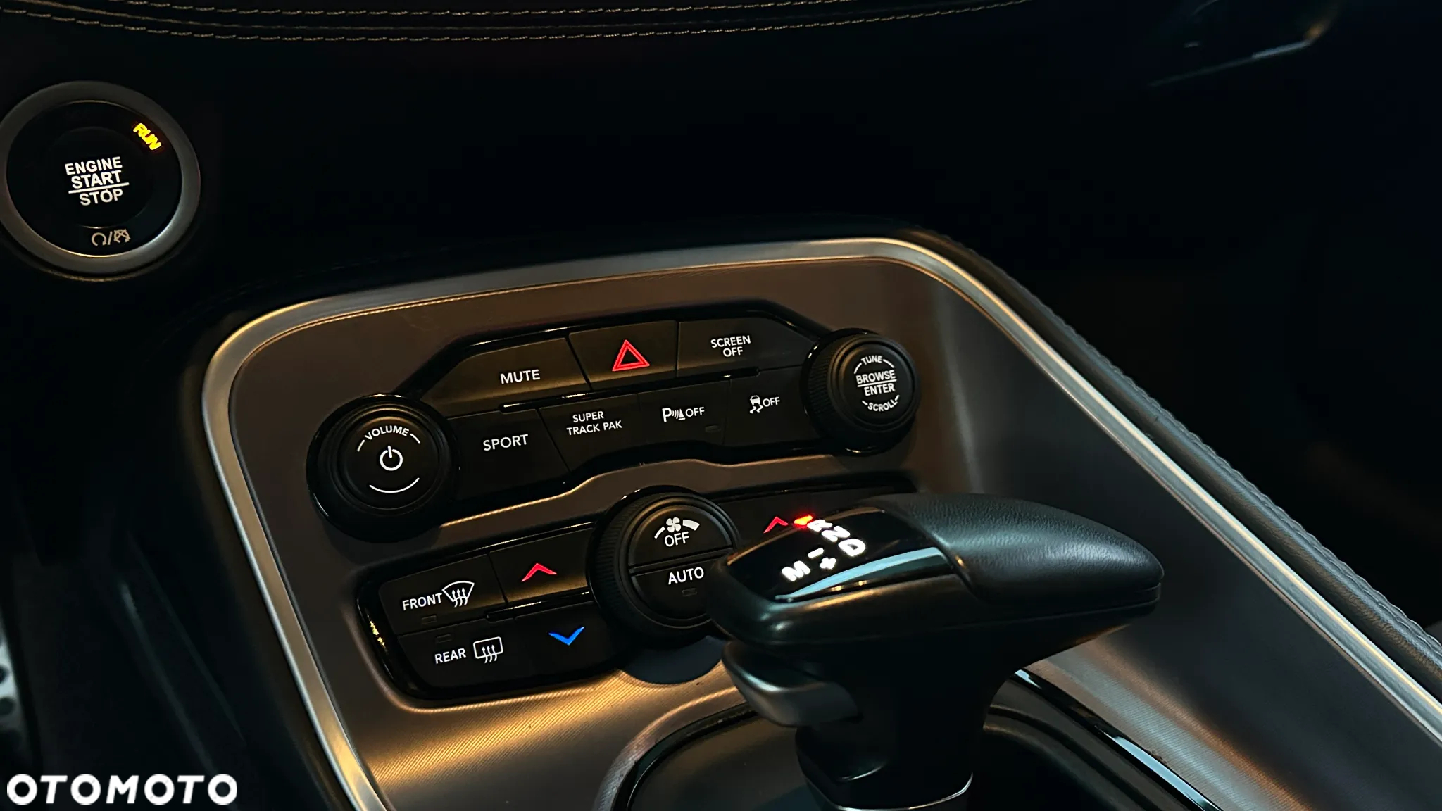 Dodge Challenger Automatik R/T Plus Shaker - 38