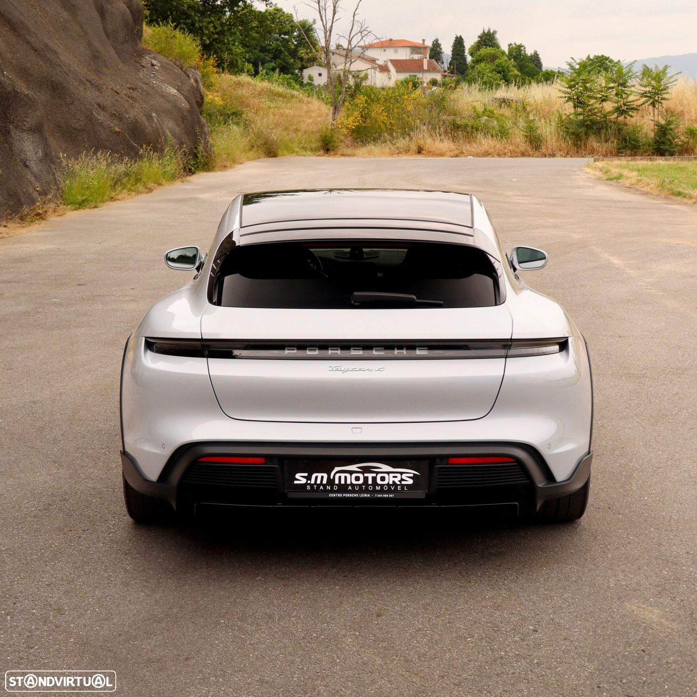 Porsche Taycan Cross Turismo 4 - 7