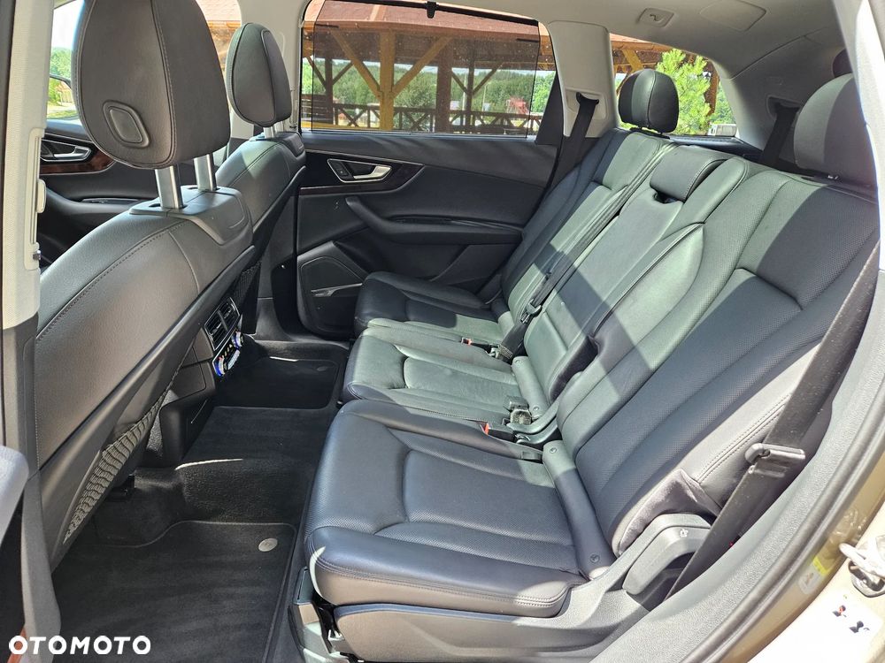 Audi Q7 - 8