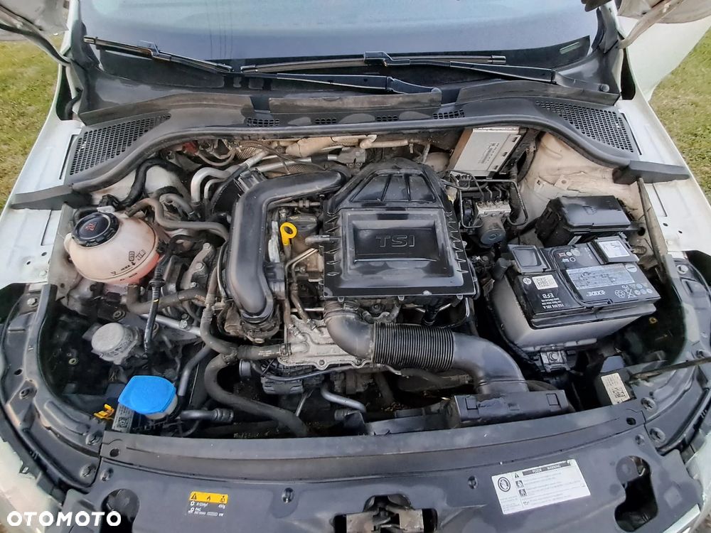 Skoda RAPID 1.0 TSI Style - 12