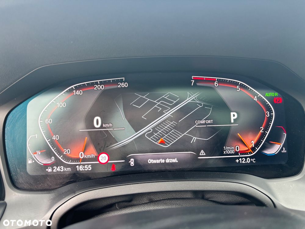 BMW Seria 3 330i xDrive M Sport sport - 17