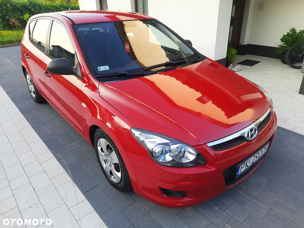 Hyundai i30 1.4 Base + - 5
