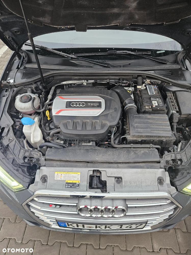 Audi S3 S tronic - 11