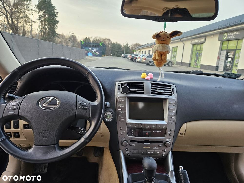 Lexus IS 220 D Prestige - 6