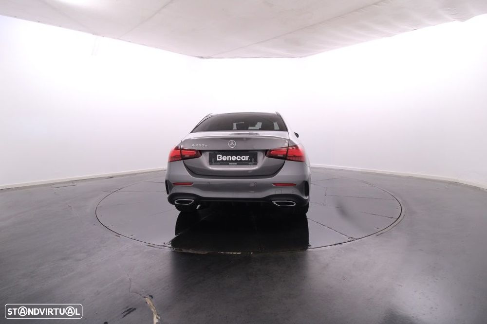 Mercedes-Benz A 250 - 7