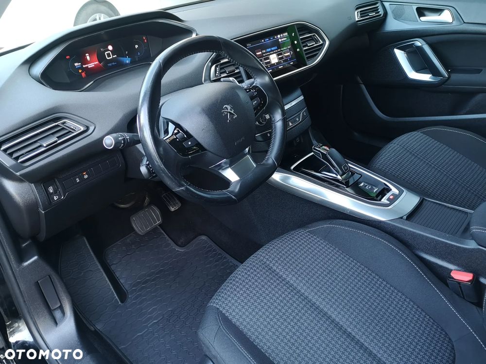 Peugeot 308 1.5 BlueHDi Active S&S EAT6 - 11