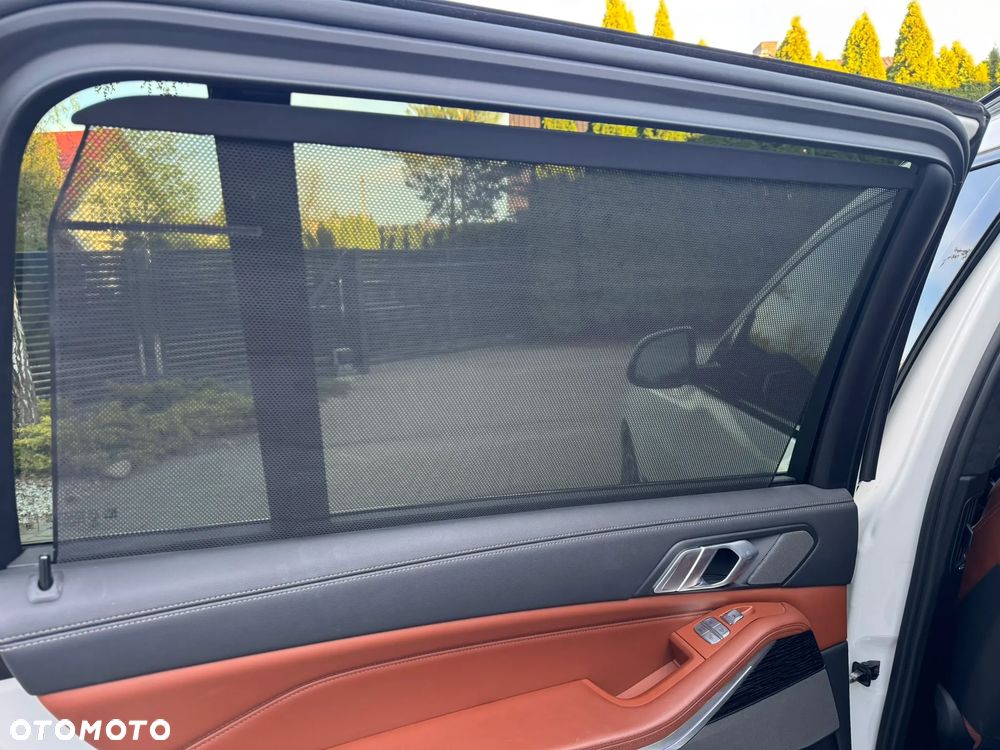 BMW X7 xDrive40i - 40