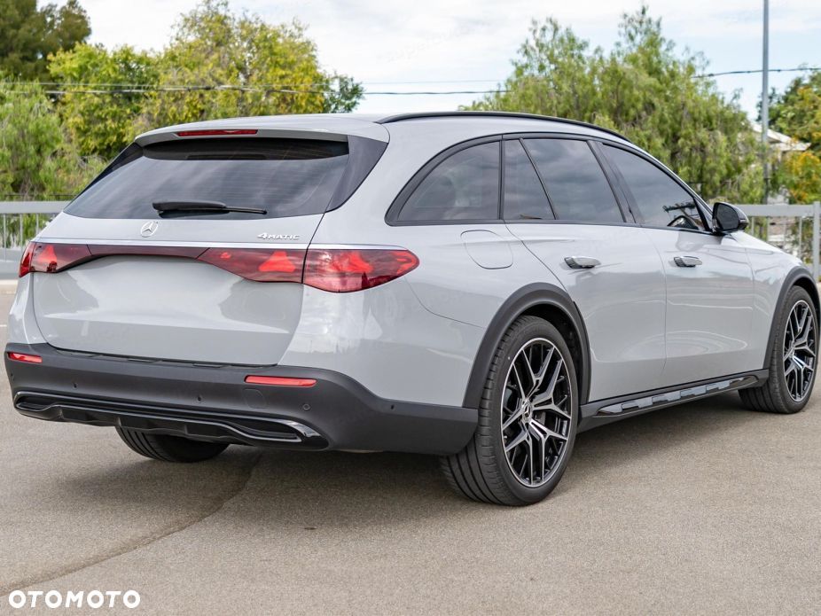 Mercedes-Benz Klasa E 220 d mHEV 4-Matic All-Terrain Avantgarde 9G-Tronic - 7