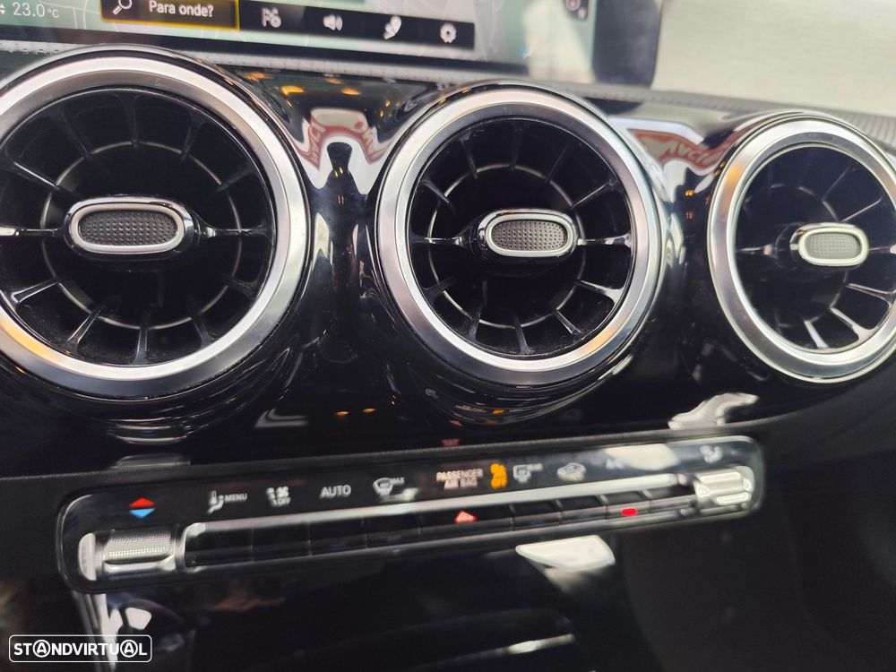 Mercedes-Benz A 250 e AMG Line - 27