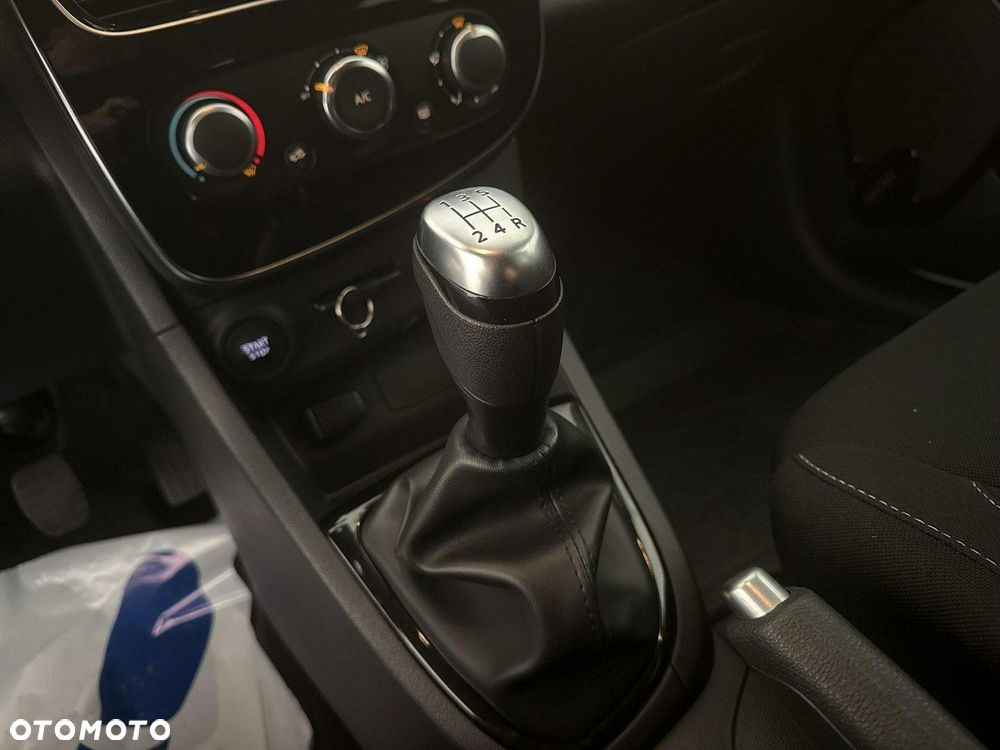 Renault Clio - 16