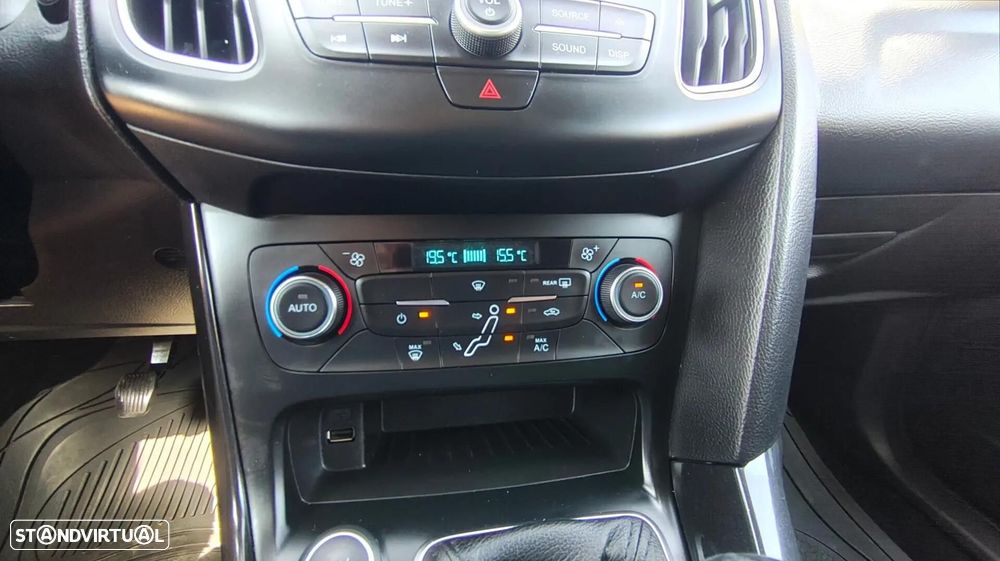 Ford Focus SW 1.5 TDCi Titanium ECOnetic - 17