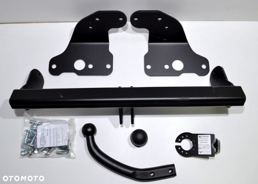 Hak holowniczy + MODUŁ 7PIN do Toyota Auris 5-drzwi od 2012 - 2