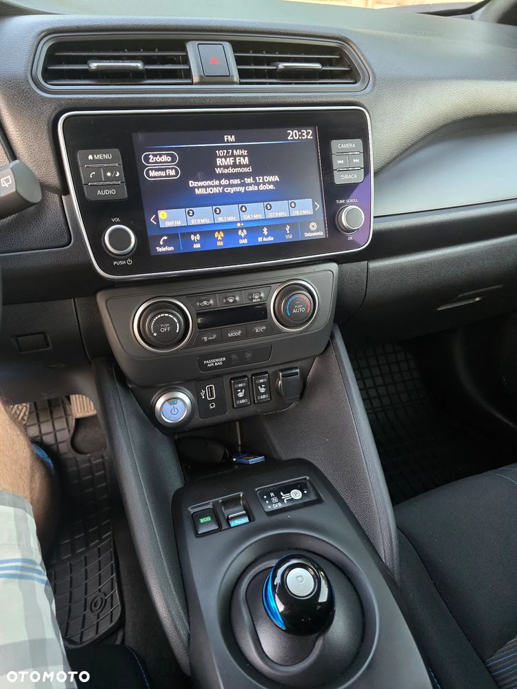 Nissan Leaf - 32