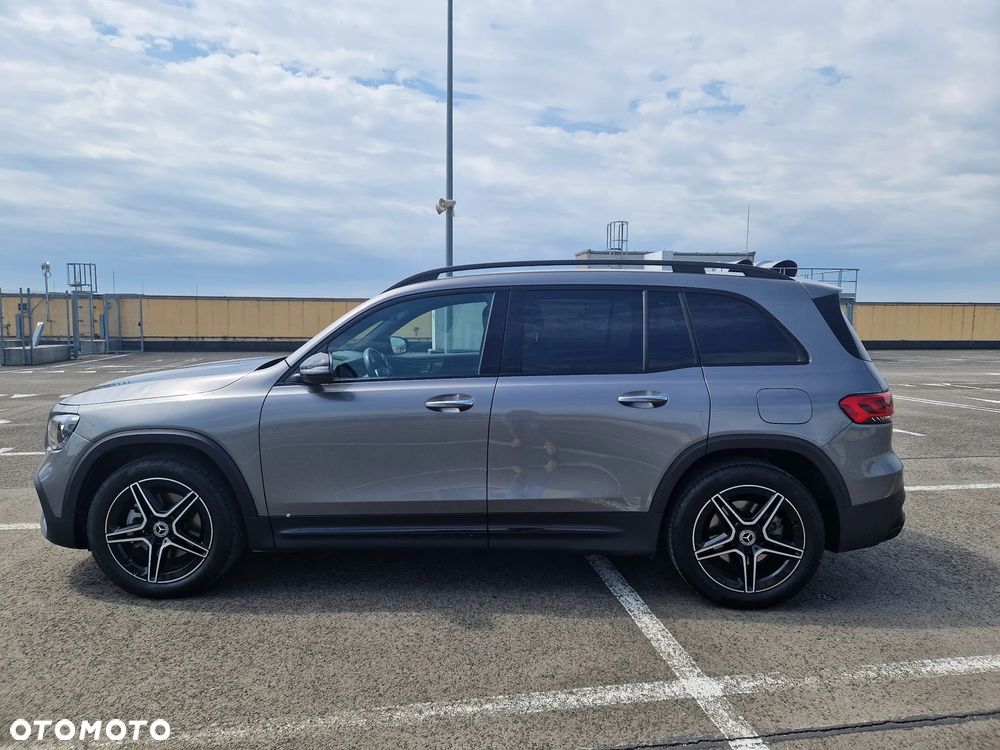 Mercedes-Benz GLB 250 4-Matic AMG Line 8G-DCT - 9
