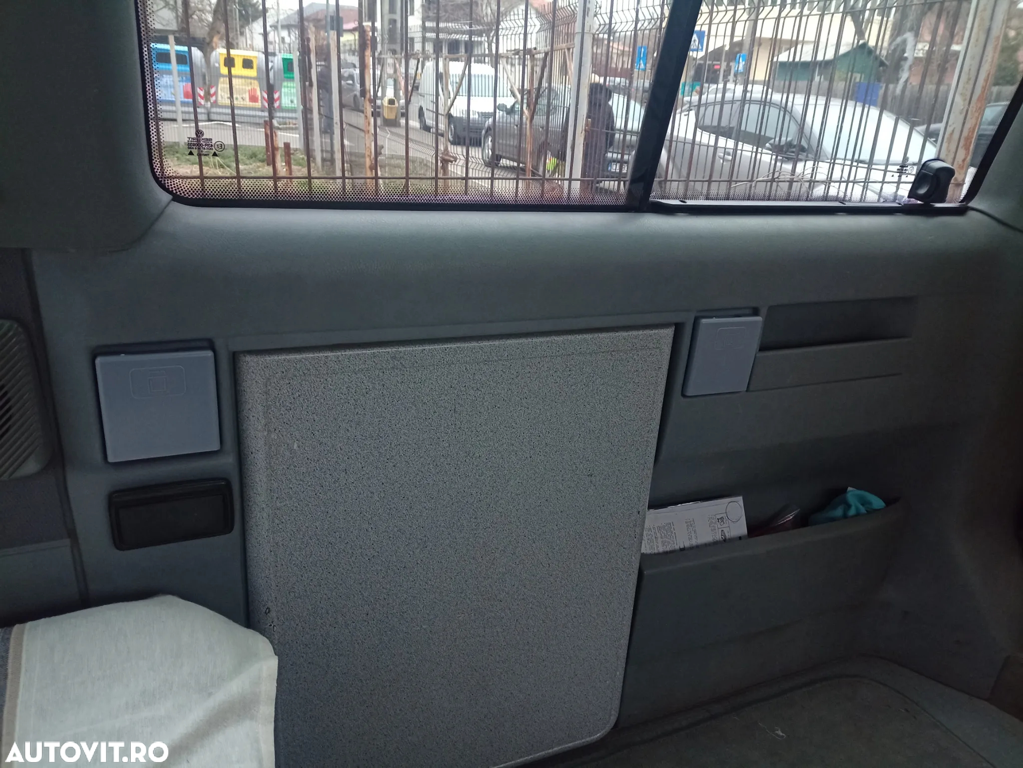 Volkswagen Multivan - 15