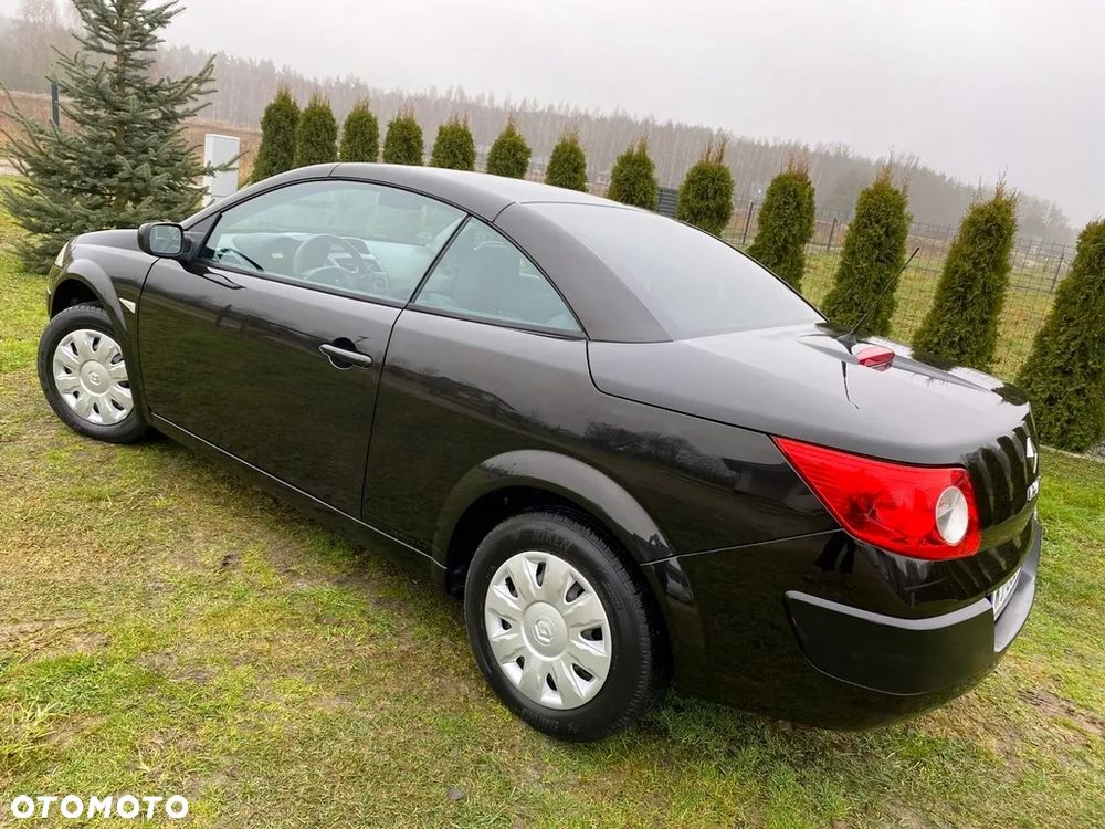 Renault Megane 1.6 Authentique - 9