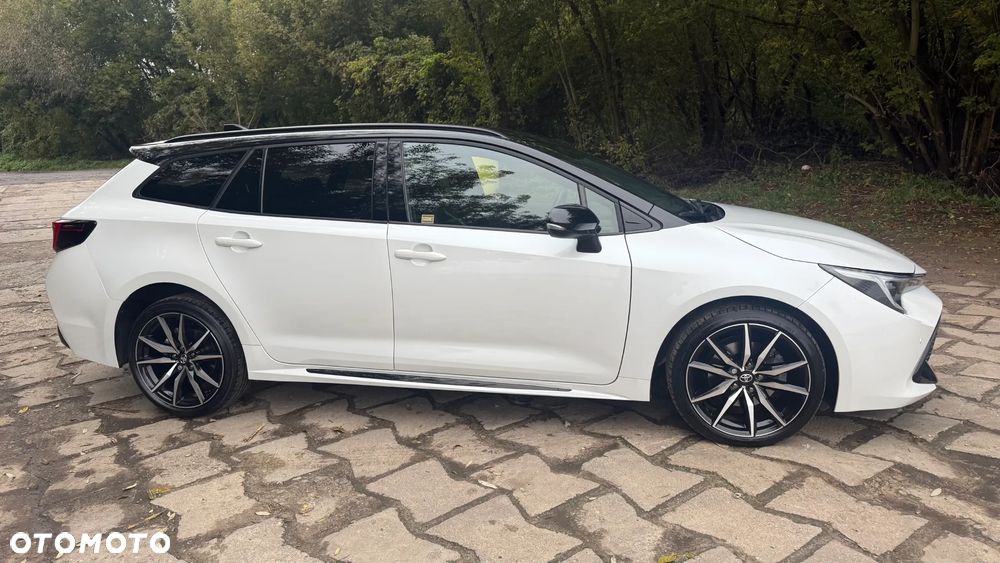 Toyota Corolla 2.0 Hybrid GR Sport - 13