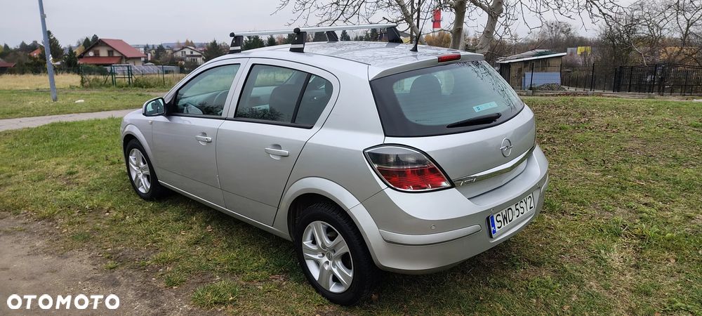 Opel Astra 1.4 Enjoy - 3