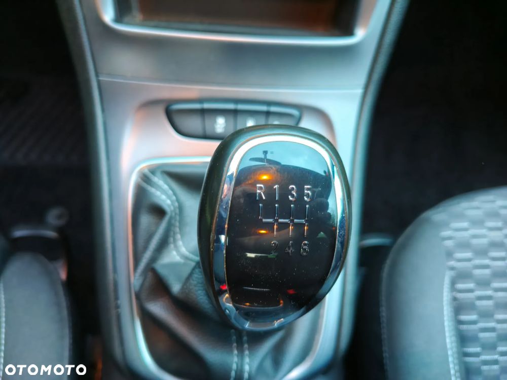 Opel Astra - 25