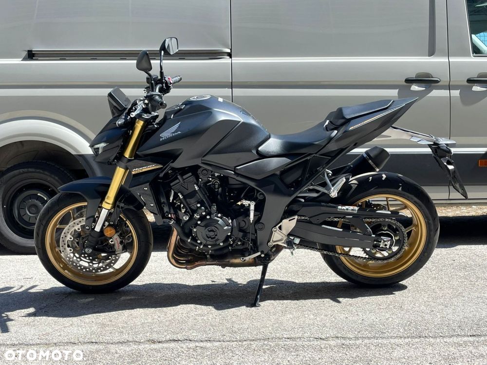 Honda CB - 24