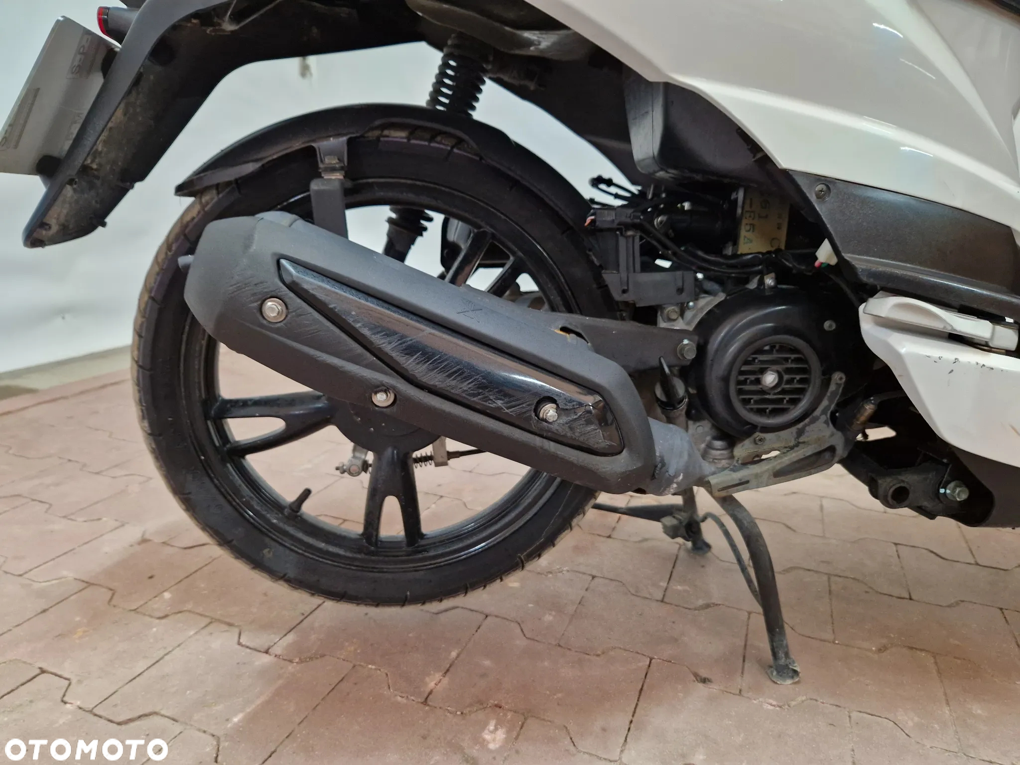 Peugeot Tweet - 19
